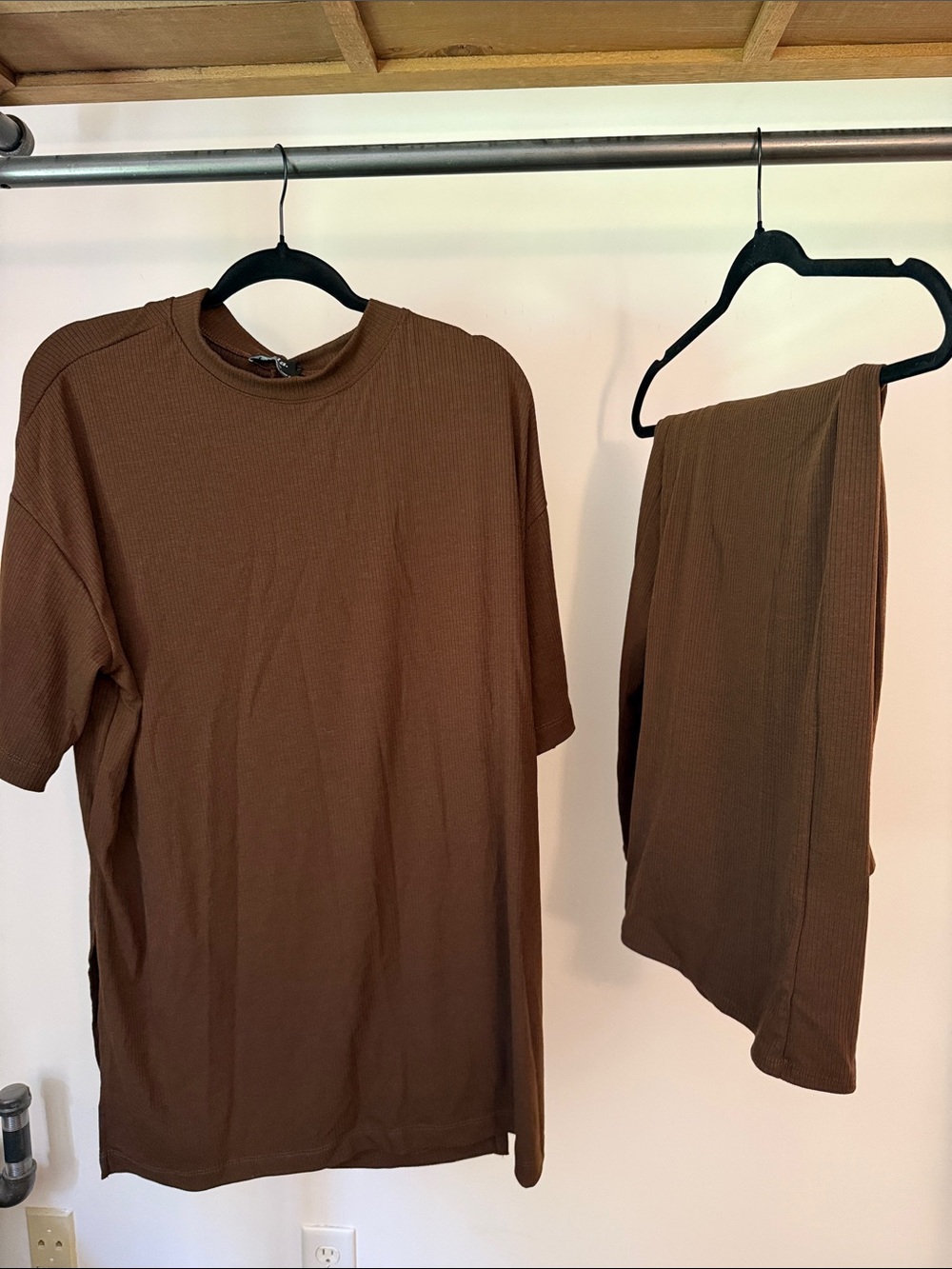 Lala Brown Ribbed Short Sleeve Shirt  and pants playset M